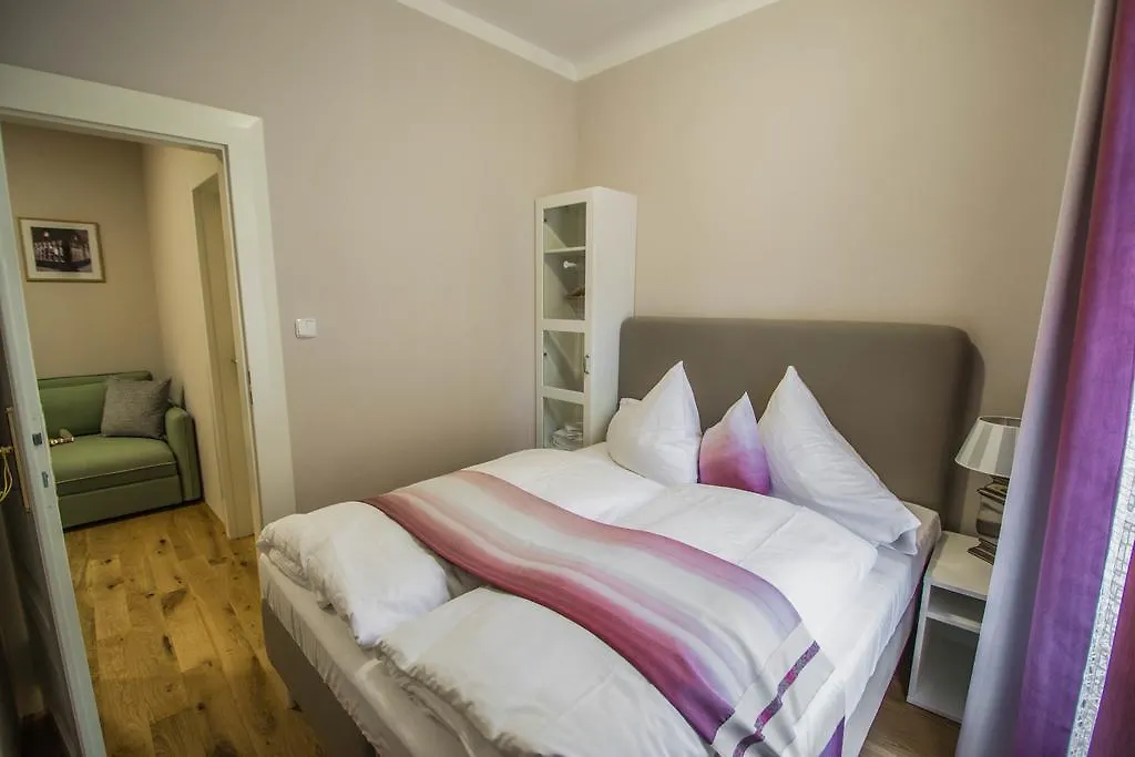 Appartamento Unique Apt 250M From The Charles Bridge Praga