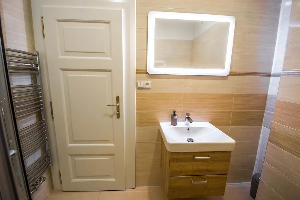 Unique Apt 250M From The Charles Bridge Praga 0*,