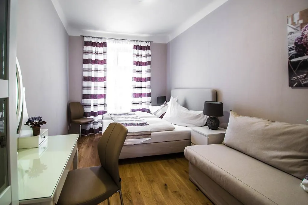 Unique Apt 250M From The Charles Bridge Prag