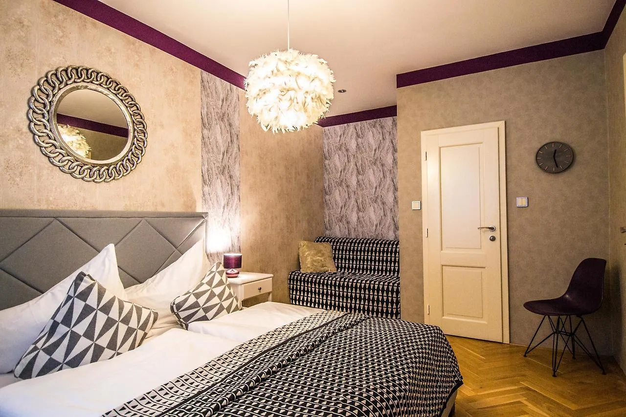 Unique Apt 250M From The Charles Bridge Prag 0*,  Çek Cumhuriyeti