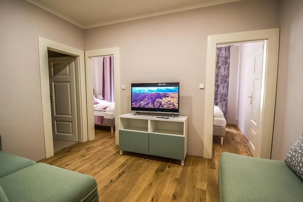 Unique Apt 250M From The Charles Bridge Prague Apartment